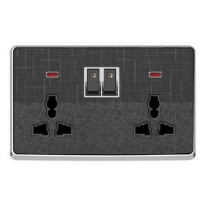 13A DOUBLE MULTI SOCKET WITH LIGHT