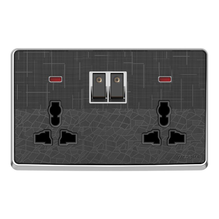 13A DOUBLE MULTI SOCKET WITH LIGHT