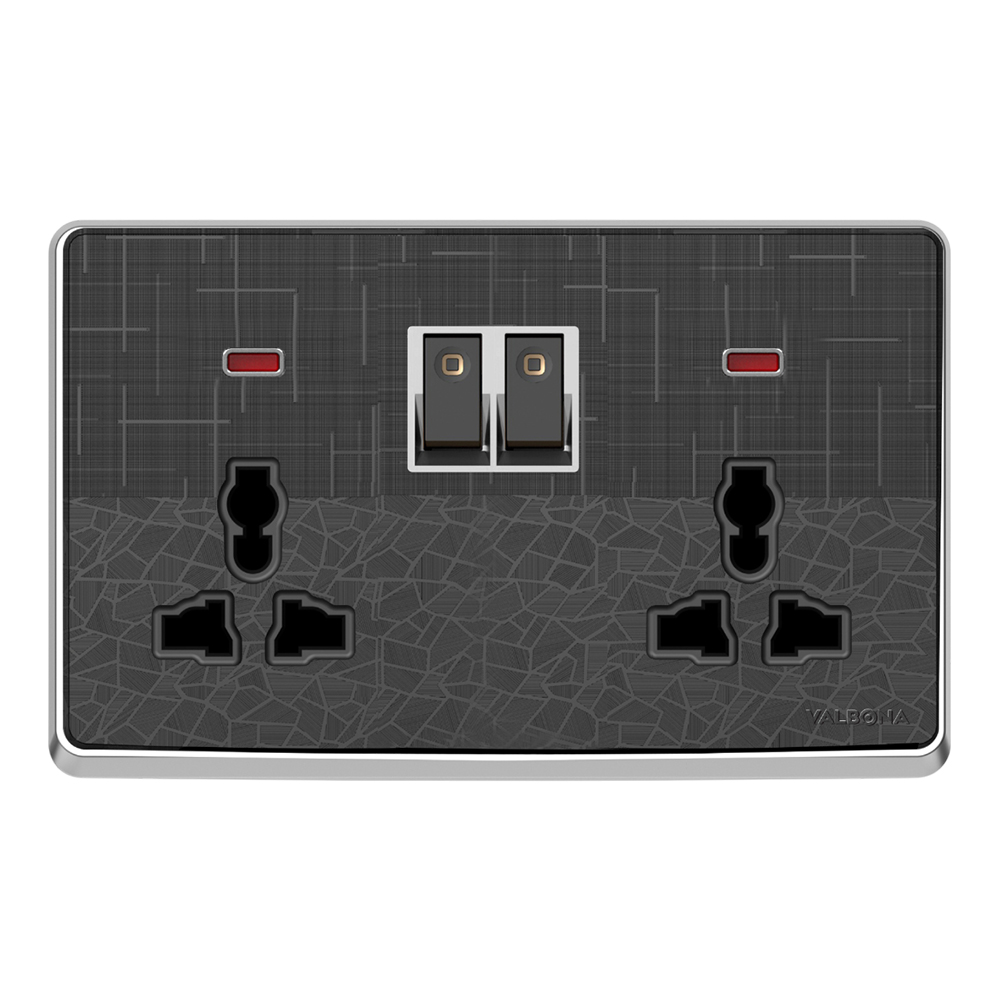 13A DOUBLE MULTI SOCKET WITH LIGHT
